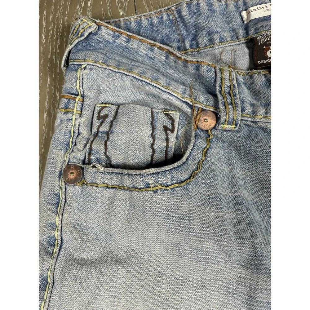 True Religion Jeans Mens 32 Light Wash Blue Limited Edition Big T Straight‎ Leg